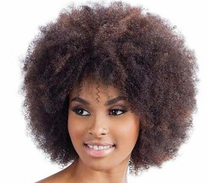 Comment mettre une perruque afro